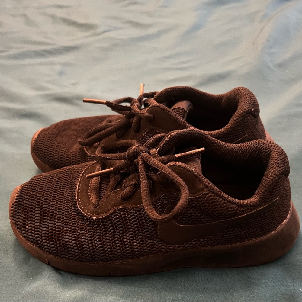 Little kids Nike size 13C